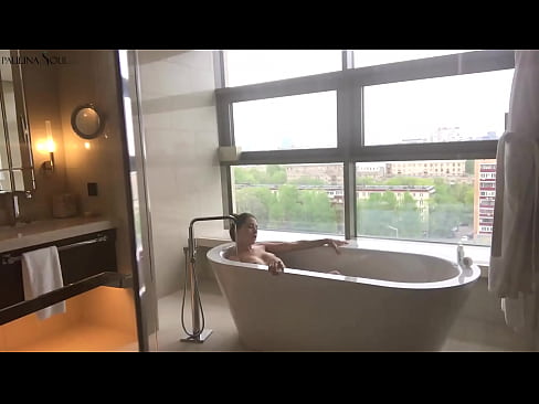 ❤️ Enorm Babe Leidenschaftlech ruckelt hir Muschi am Buedzëmmer ❌ Hausgemachte Porno bei eis