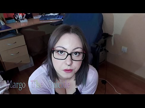 ❤️ Sexy Meedchen mat Brëll suckelt Dildo déif op der Kamera ❌ Hausgemachte Porno bei eis